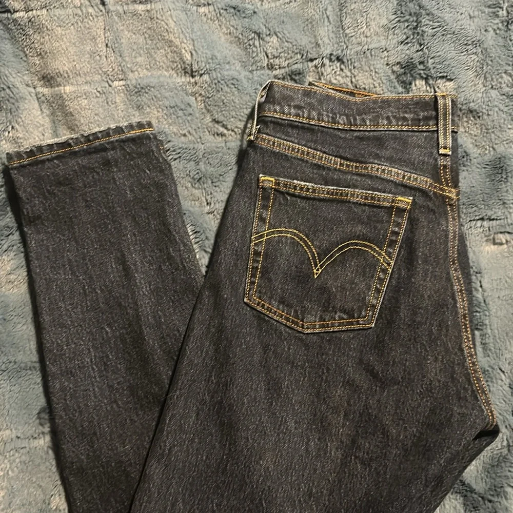 Levi’s Jeans - Picture 6 of 11